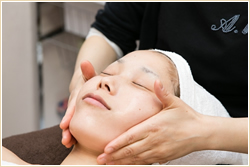 足立区　綾瀬　エステサロン